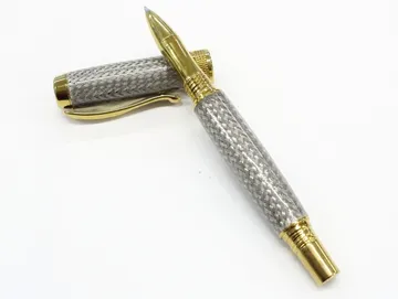 Diamond knurl rollerball with braided stainless steel in clear resin